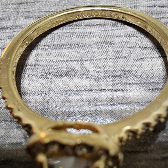 Pandora Elevated Heart Ring Size 58 - Picture 8 of 8